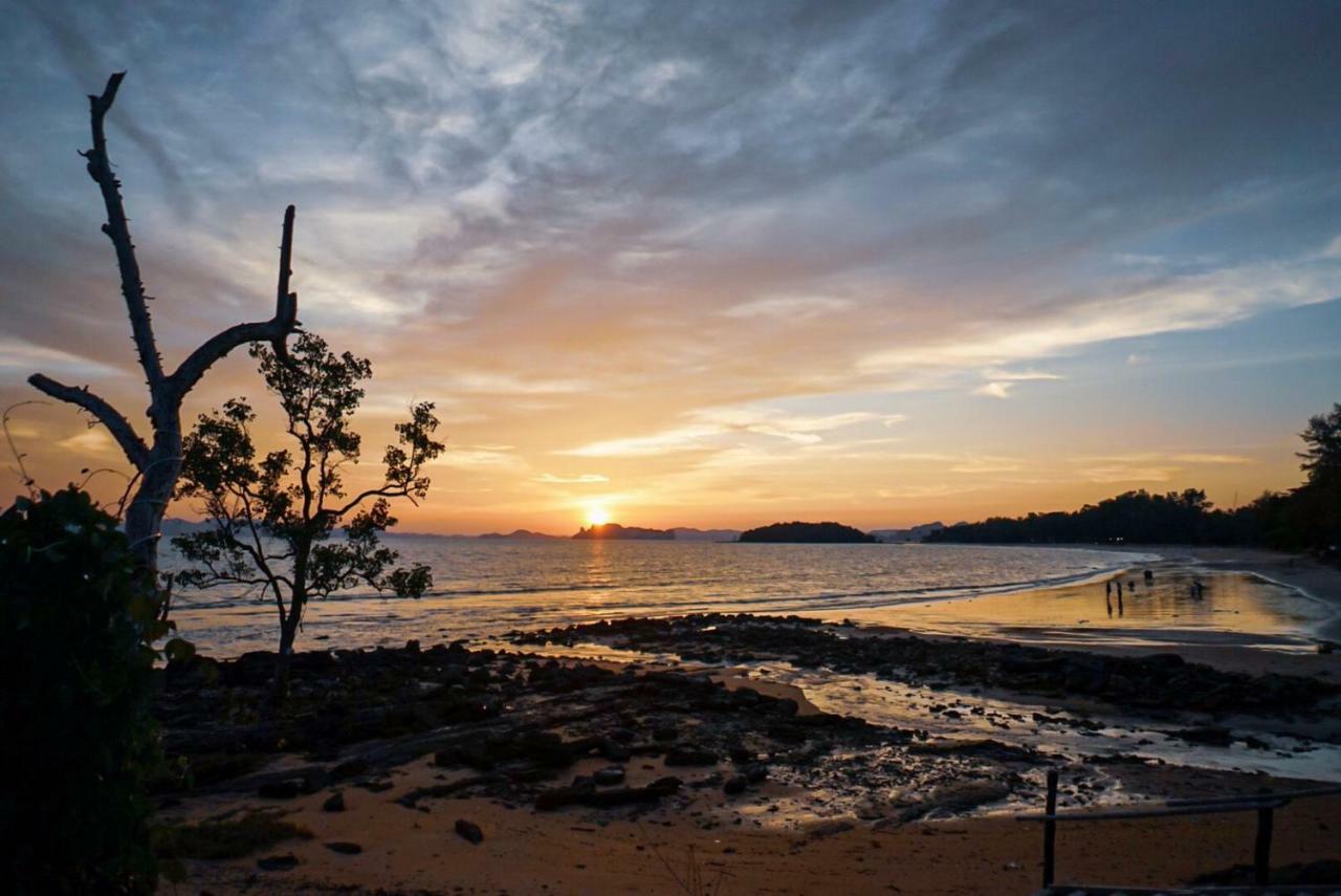 Khunsuek Muaythai Hostel Ao Nang Eksteriør bilde